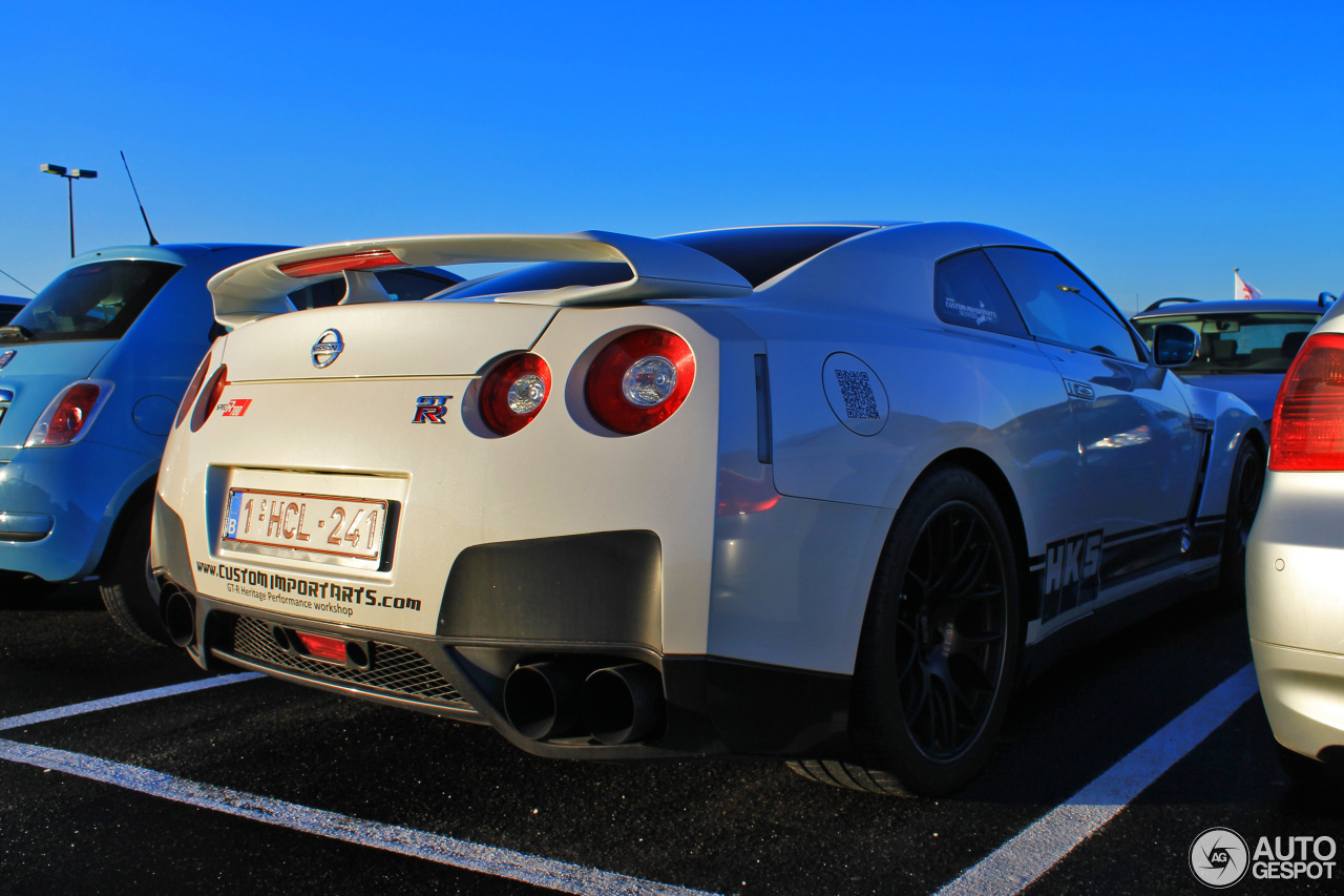 Nissan GT-R HKS 700R