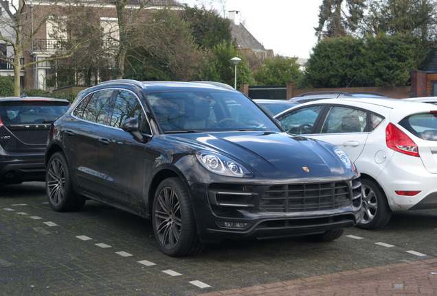 Porsche 95B Macan Turbo