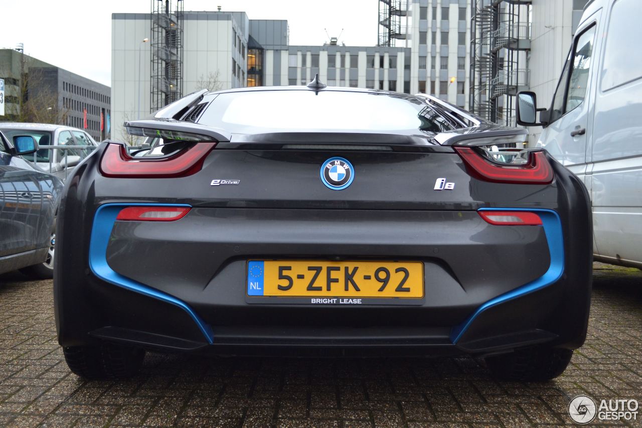 BMW i8