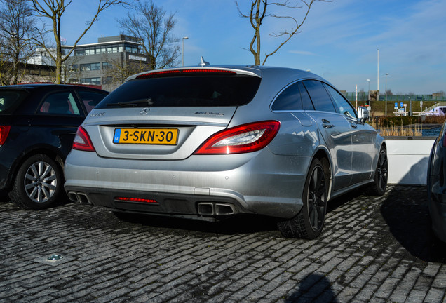 Mercedes-Benz CLS 63 AMG X218 Shooting Brake