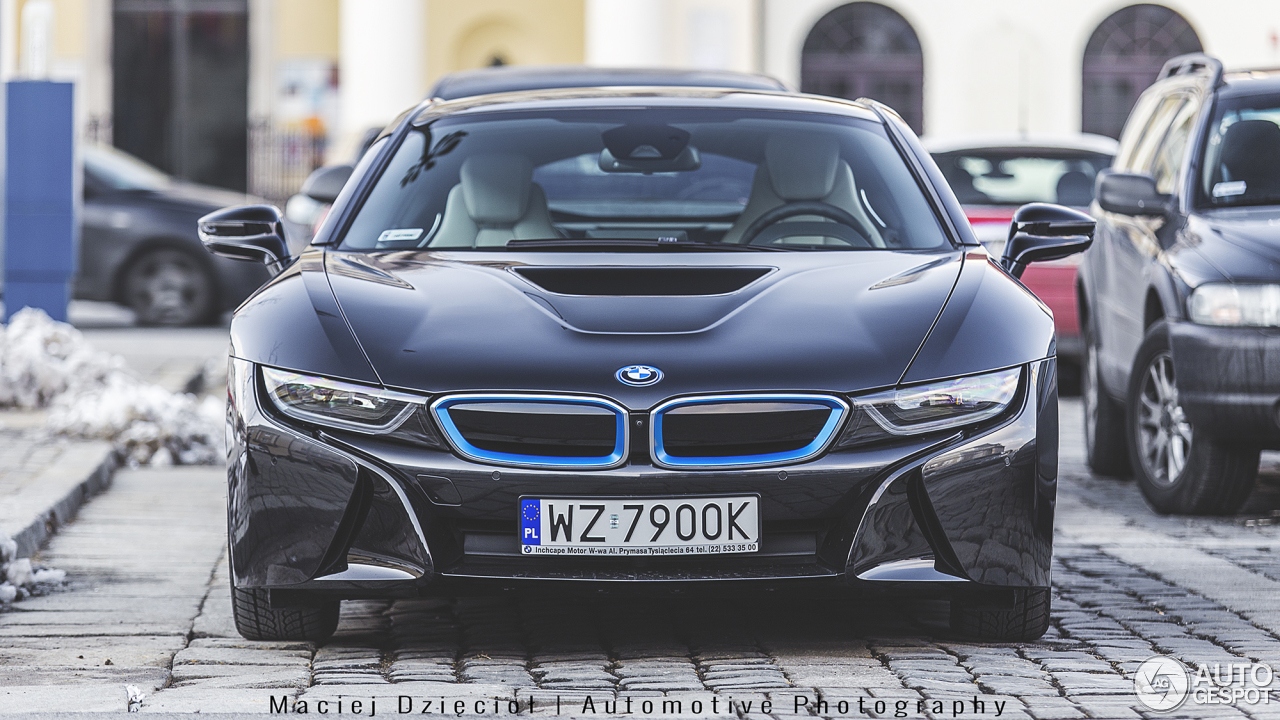 BMW i8