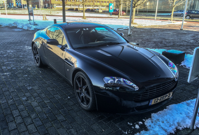 Aston Martin V8 Vantage