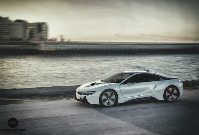 BMW i8