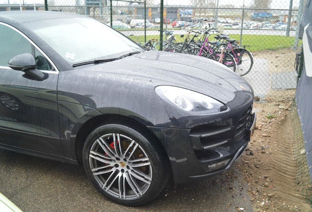 Porsche 95B Macan Turbo