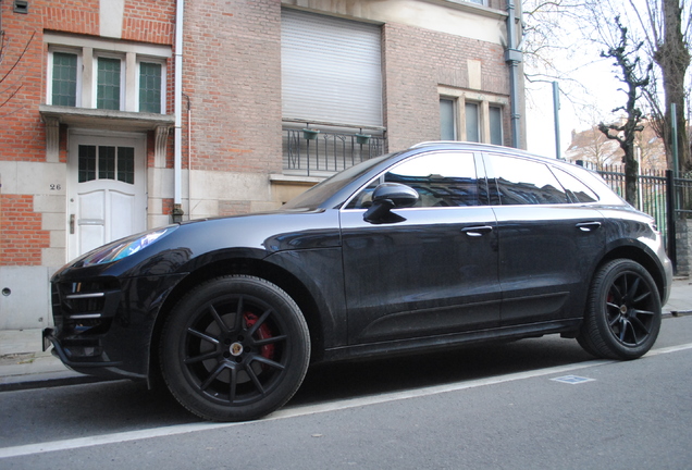 Porsche 95B Macan Turbo