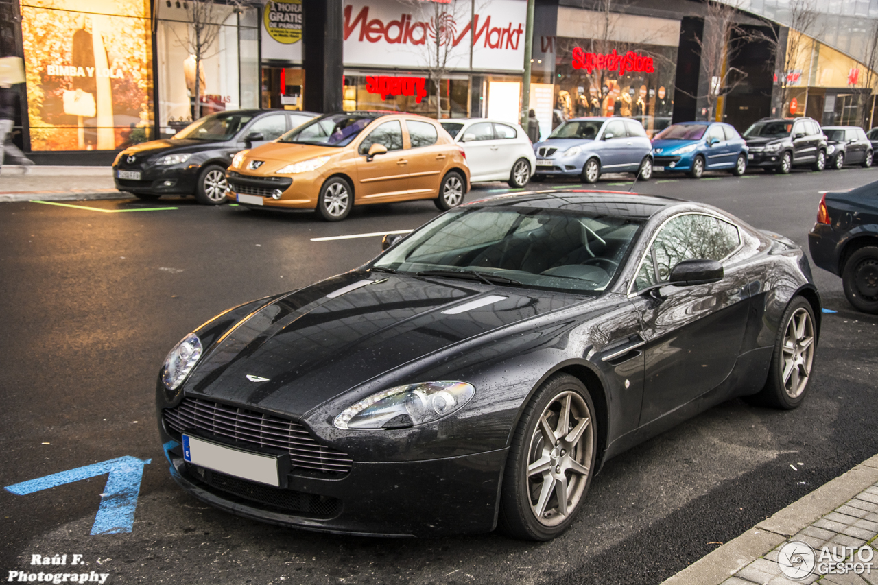 Aston Martin V8 Vantage