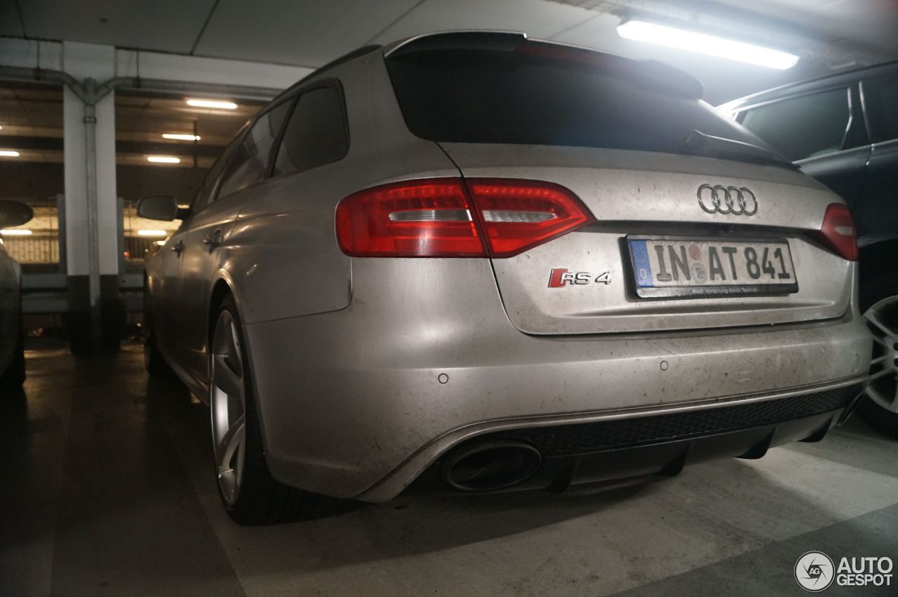 Audi RS4 Avant B8