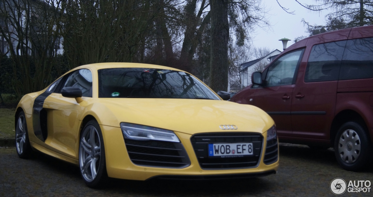 Audi R8 V10 Plus 2013