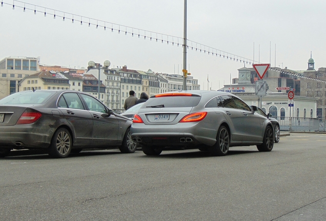 Mercedes-Benz CLS 63 AMG X218 Shooting Brake