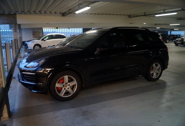 Porsche 958 Cayenne GTS