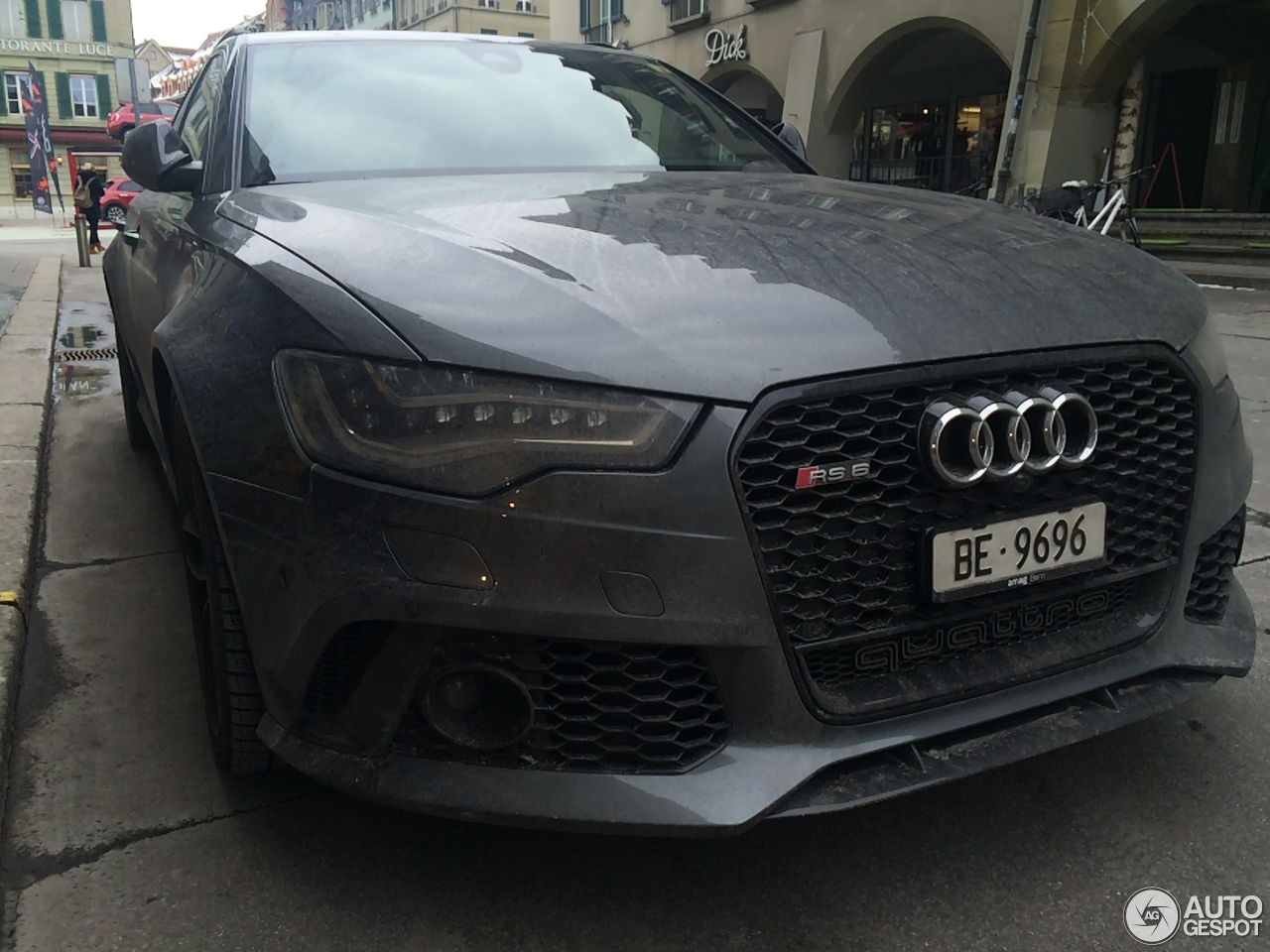 Audi RS6 Avant C7