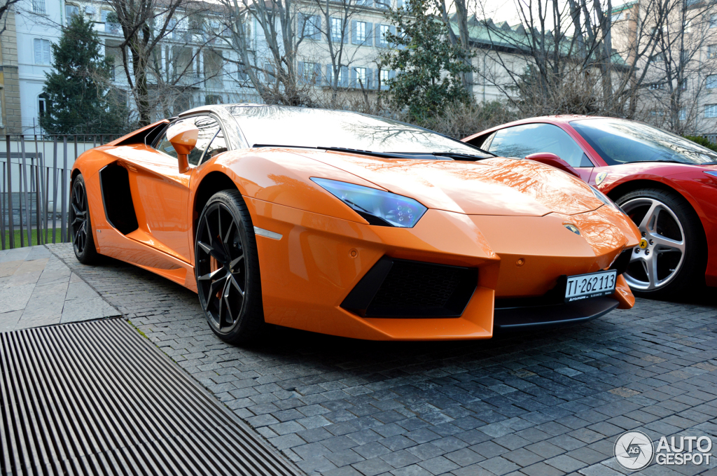 Lamborghini Aventador LP700-4 Roadster