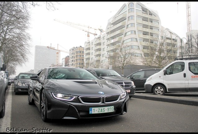 BMW i8