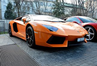 Lamborghini Aventador LP700-4 Roadster