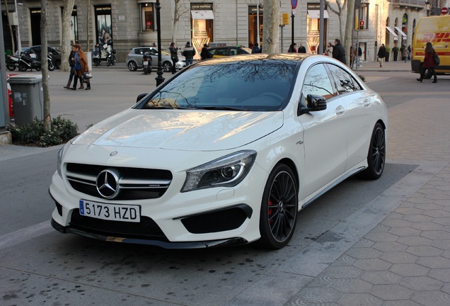 Mercedes-Benz CLA 45 AMG C117