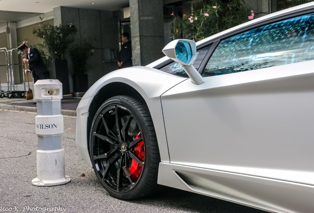 Lamborghini Aventador LP700-4