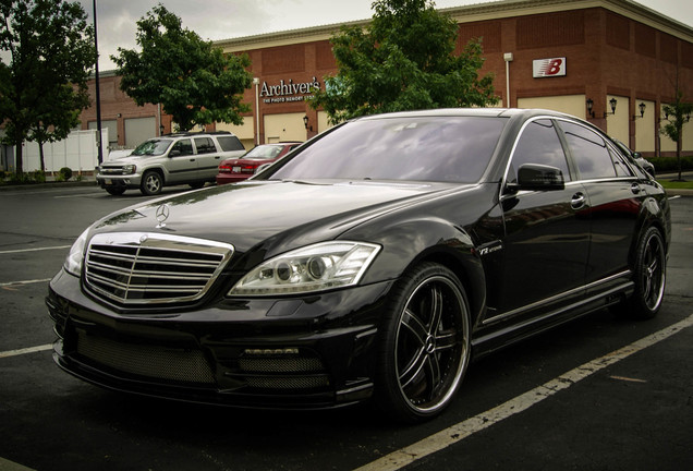 Mercedes-Benz S 65 AMG V221 2010 Wald Black Bison