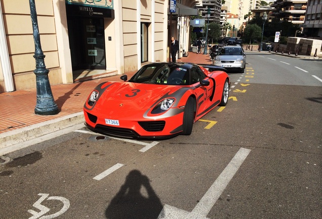 Porsche 918 Spyder Weissach Package