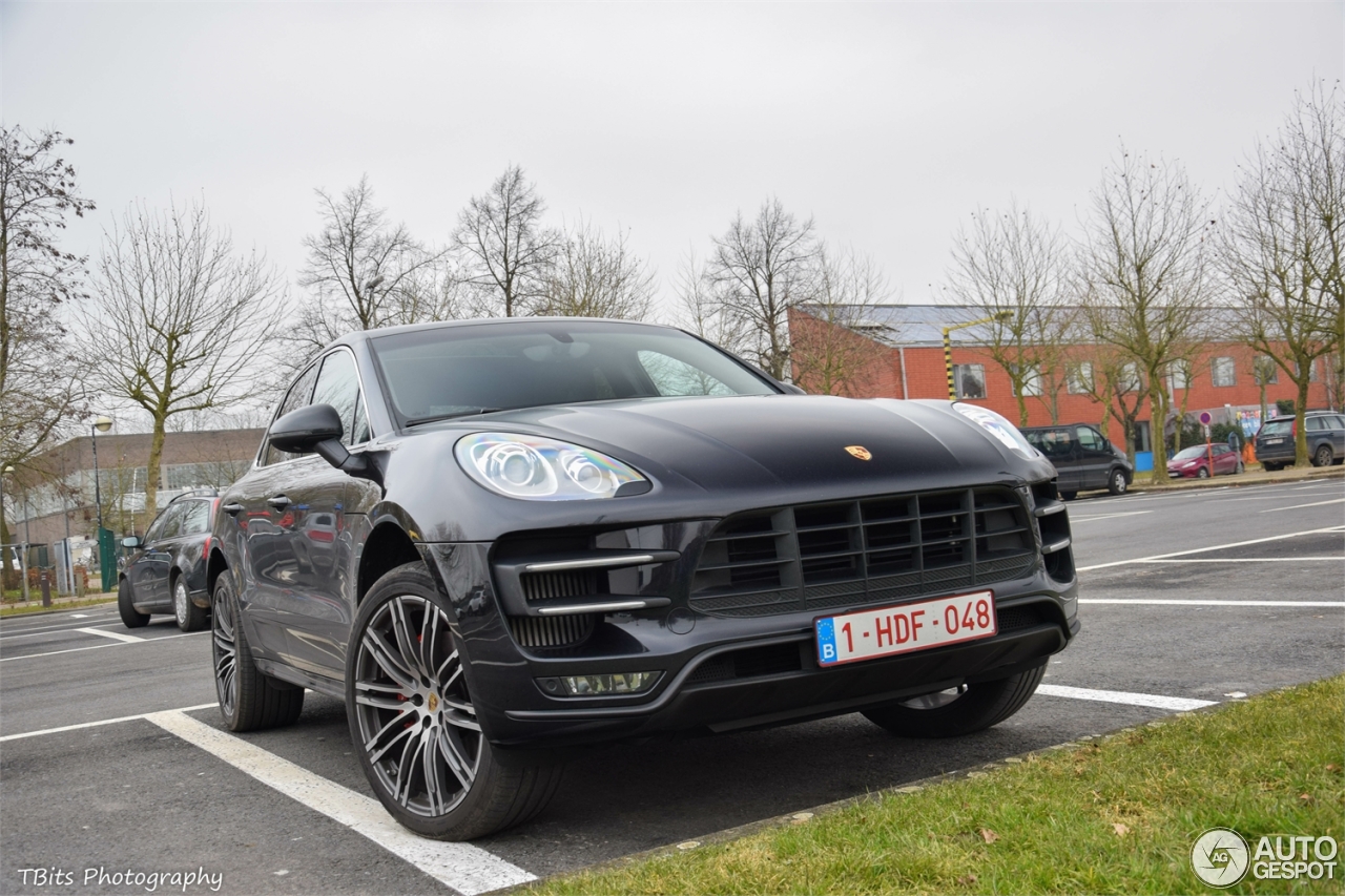 Porsche 95B Macan Turbo