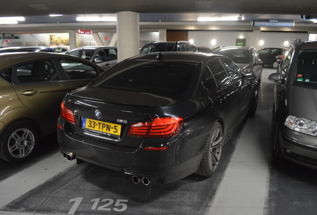 BMW M5 F10 2011