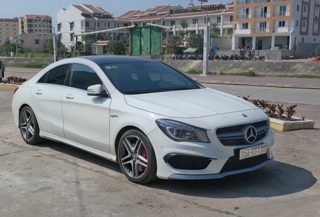 Mercedes-Benz CLA 45 AMG C117