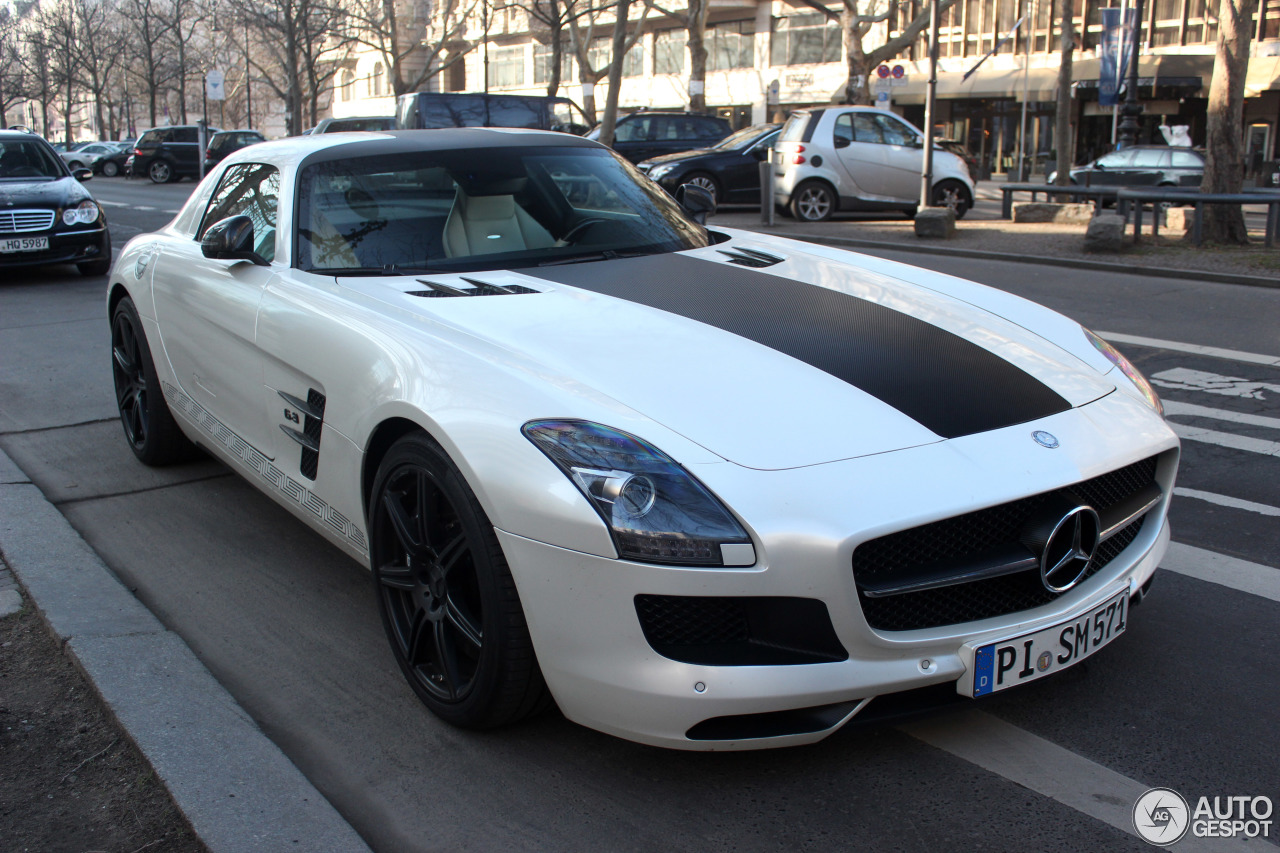 Mercedes-Benz SLS AMG