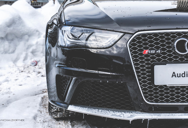 Audi RS4 Avant B8