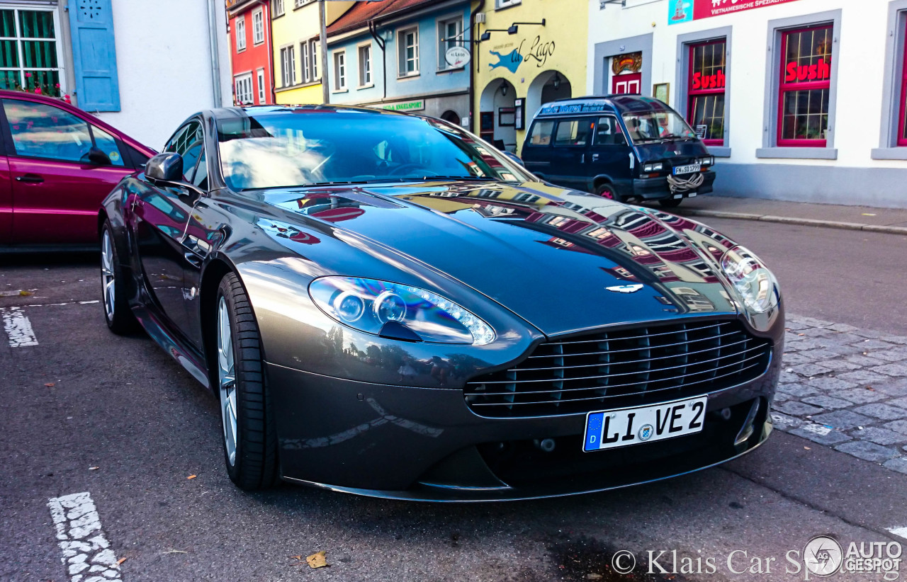 Aston Martin V8 Vantage S