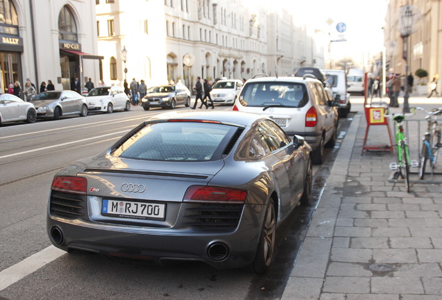 Audi R8 2013