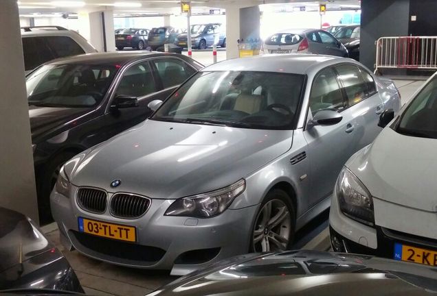 BMW M5 E60 2005