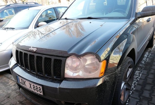 Jeep Grand Cherokee SRT-8 2005