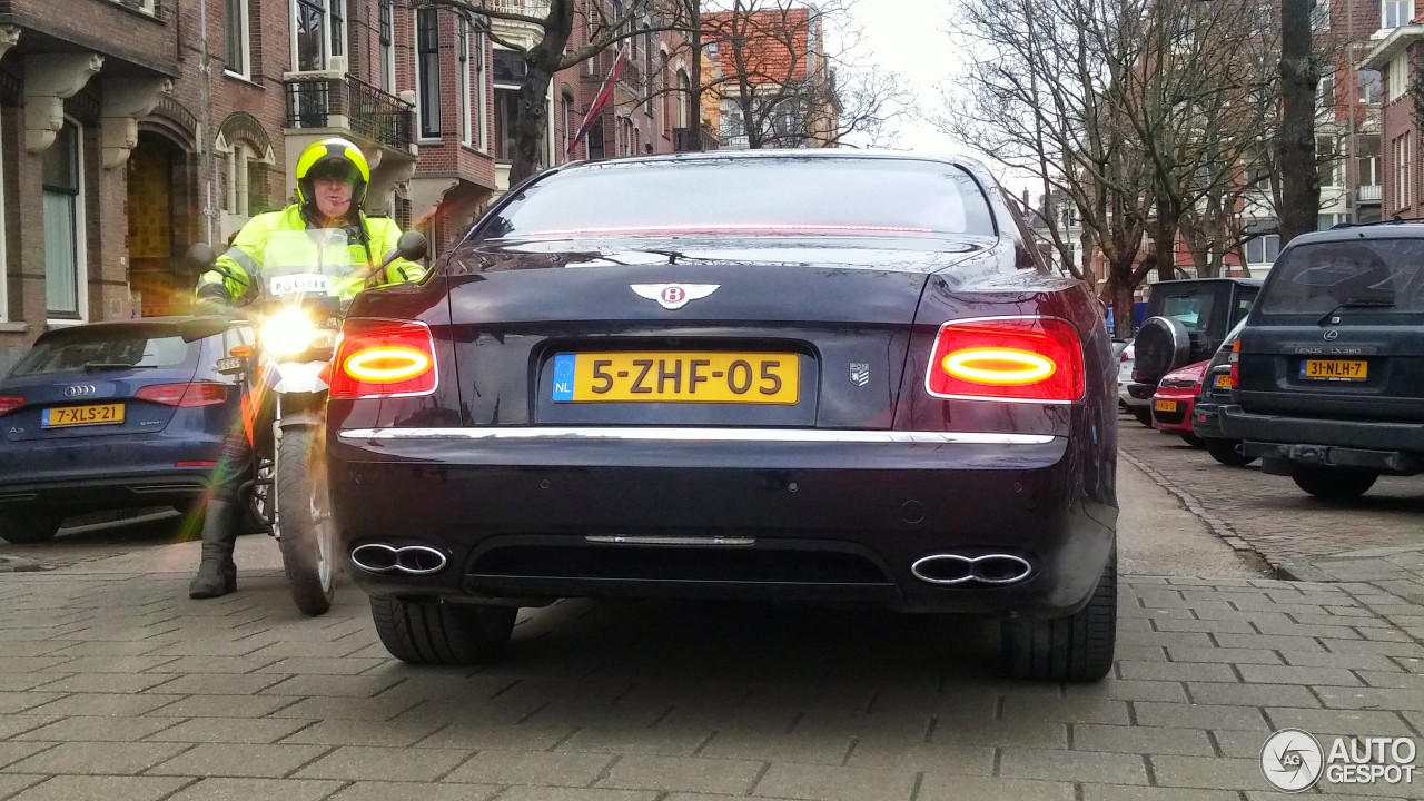 Bentley Flying Spur V8