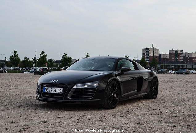 Audi R8 V10 Plus 2013