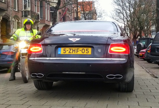 Bentley Flying Spur V8