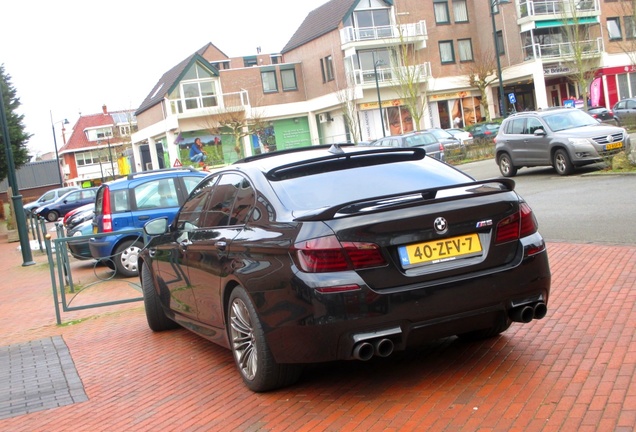 BMW M5 F10 2011