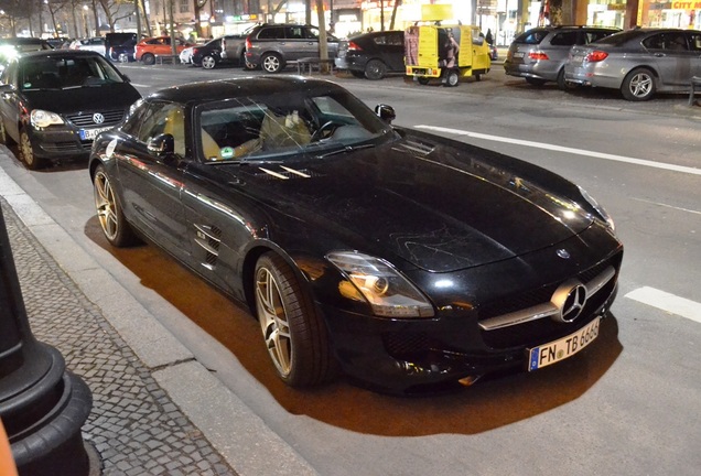 Mercedes-Benz SLS AMG