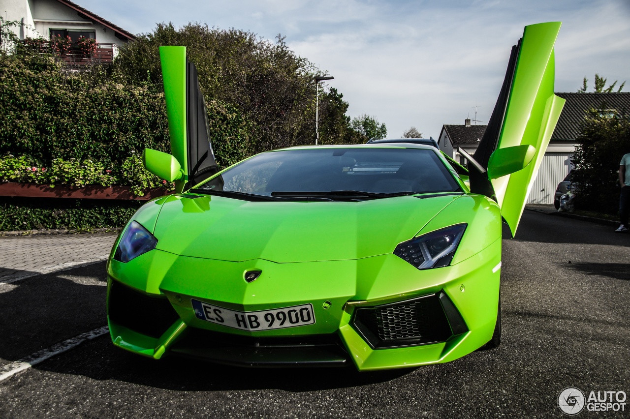 Lamborghini Aventador LP700-4