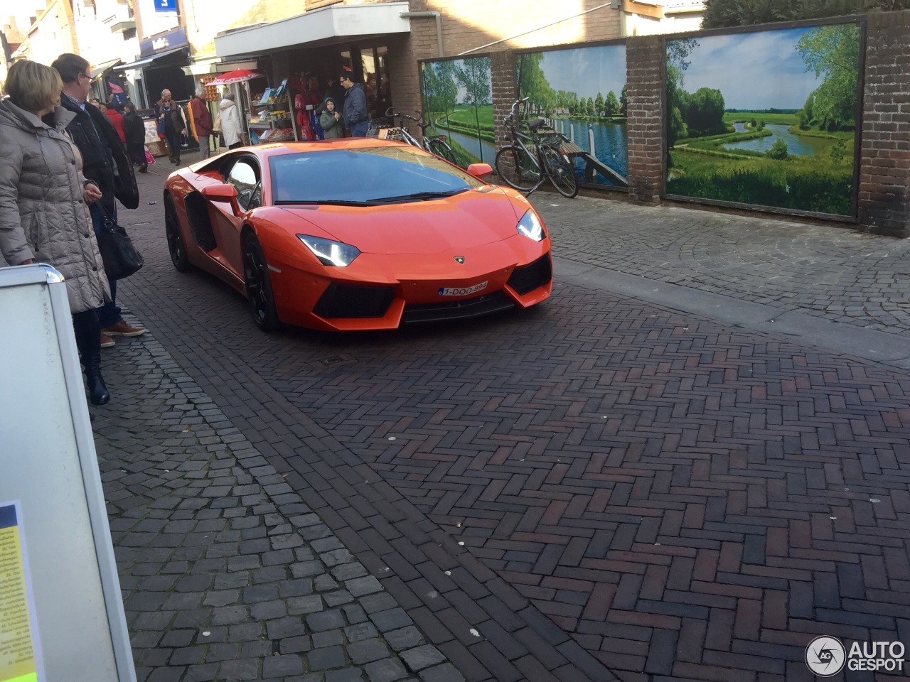 Lamborghini Aventador LP700-4