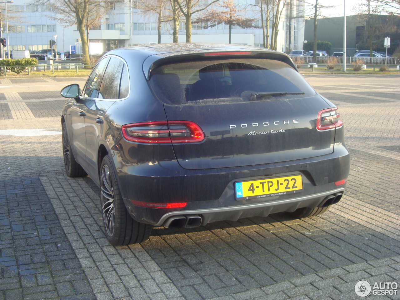 Porsche 95B Macan Turbo