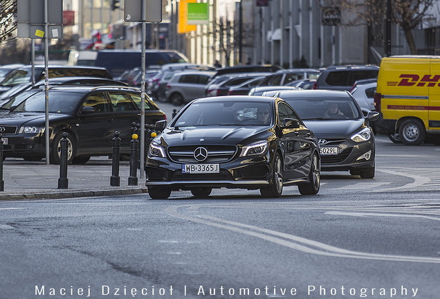 Mercedes-Benz CLA 45 AMG C117