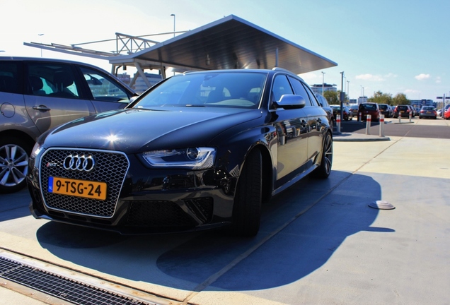 Audi RS4 Avant B8