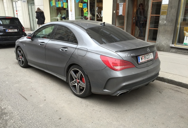 Mercedes-Benz CLA 45 AMG Edition 1 C117