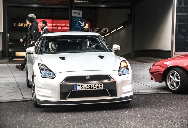 Nissan GT-R 2011