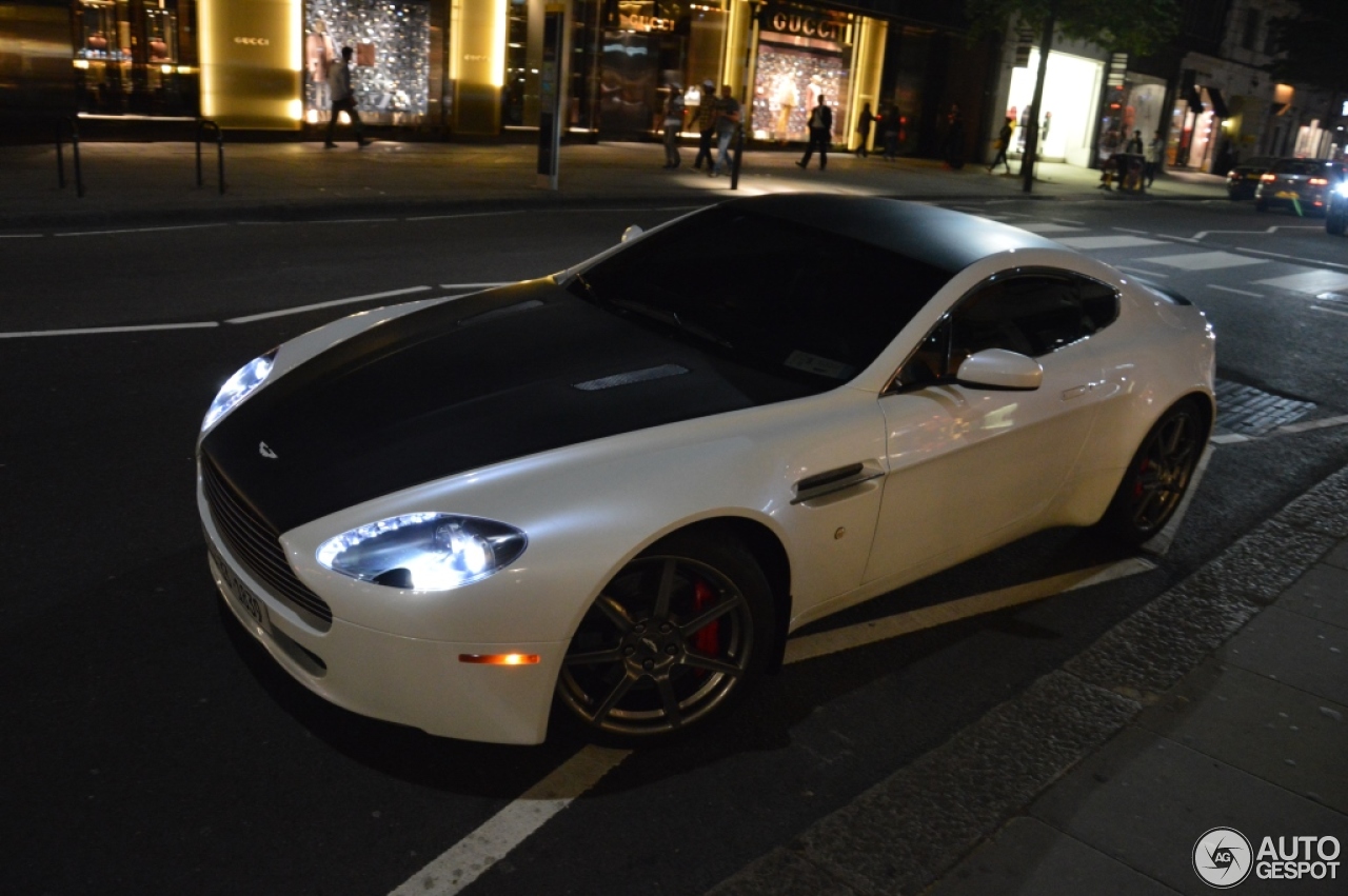 Aston Martin V8 Vantage