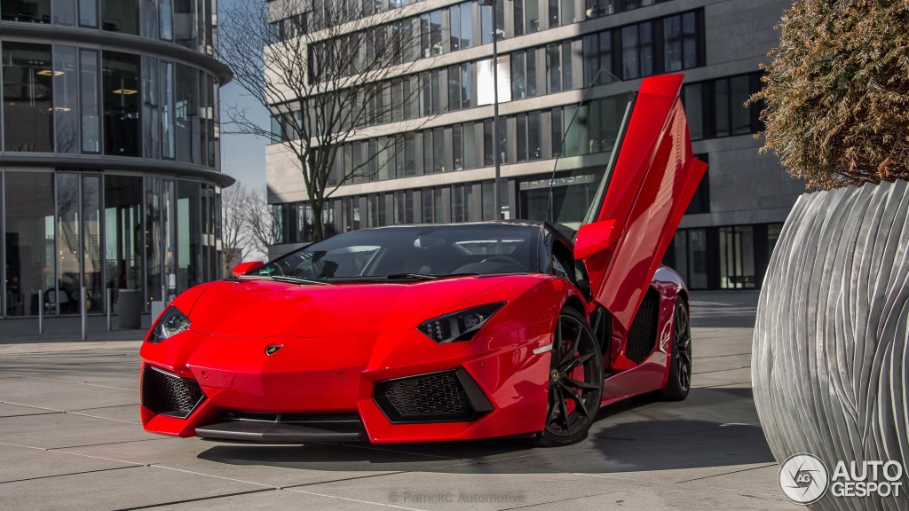 Lamborghini Aventador LP700-4 Roadster