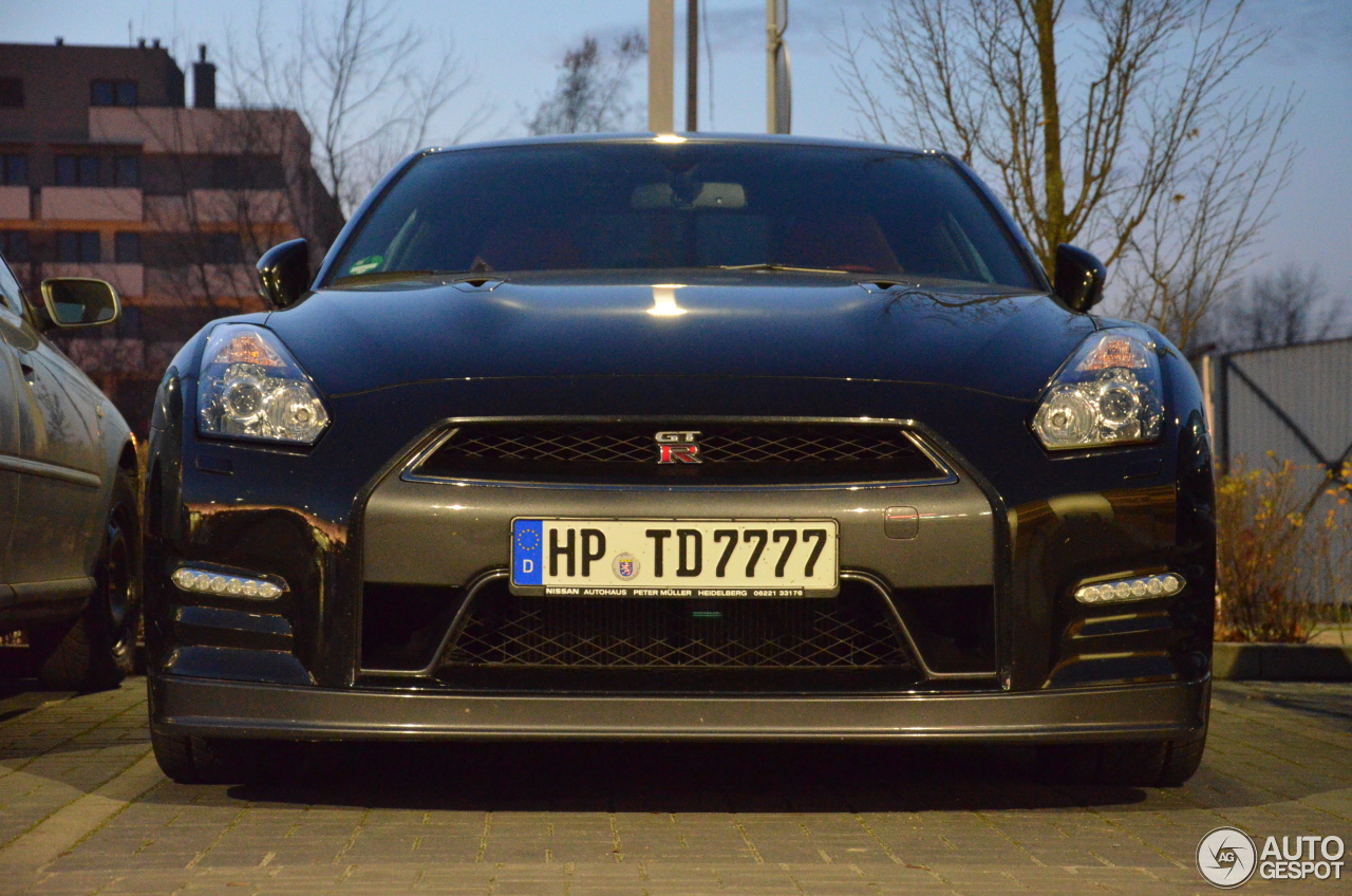 Nissan GT-R 2013