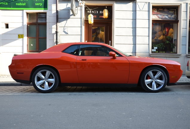 Dodge Challenger SRT-8