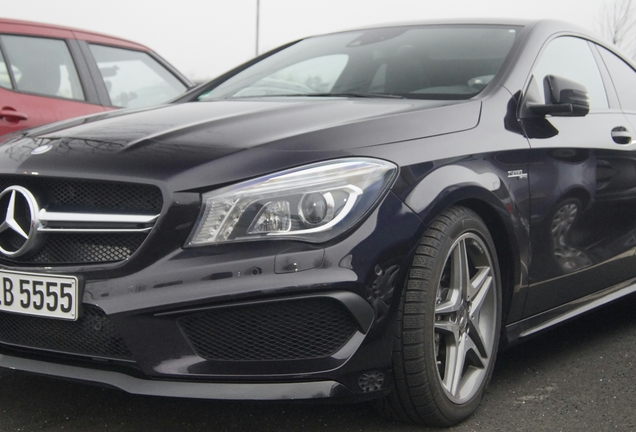 Mercedes-Benz CLA 45 AMG C117