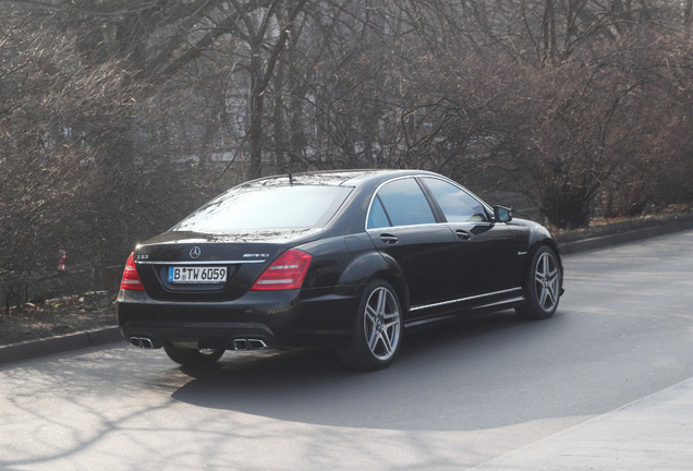 Mercedes-Benz S 63 AMG W221 2011