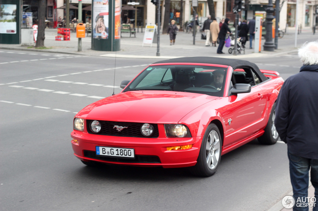 Ford Mustang GT Convertible 45th Anniversary Edition